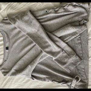 Sweatshirt with Ties